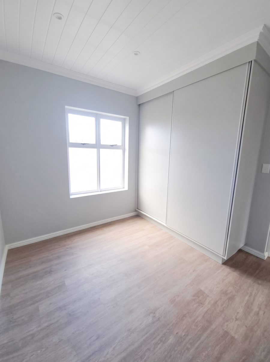 2 Bedroom Property for Sale in Struisbaai Western Cape